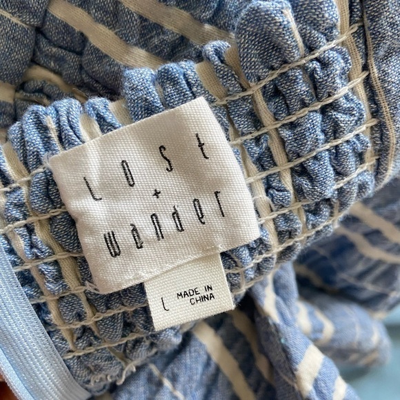 Lost + Wander Seersucker Blue & White Striped Romper w Pockets & Tie Front Large - Picture 9 of 11